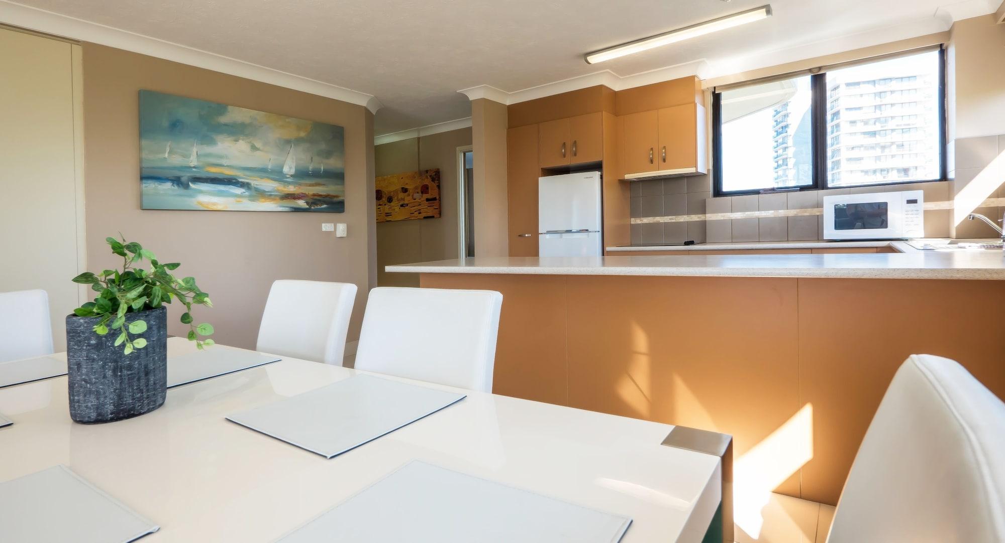 Aristocrat Apartments Gold Coast Exterior photo