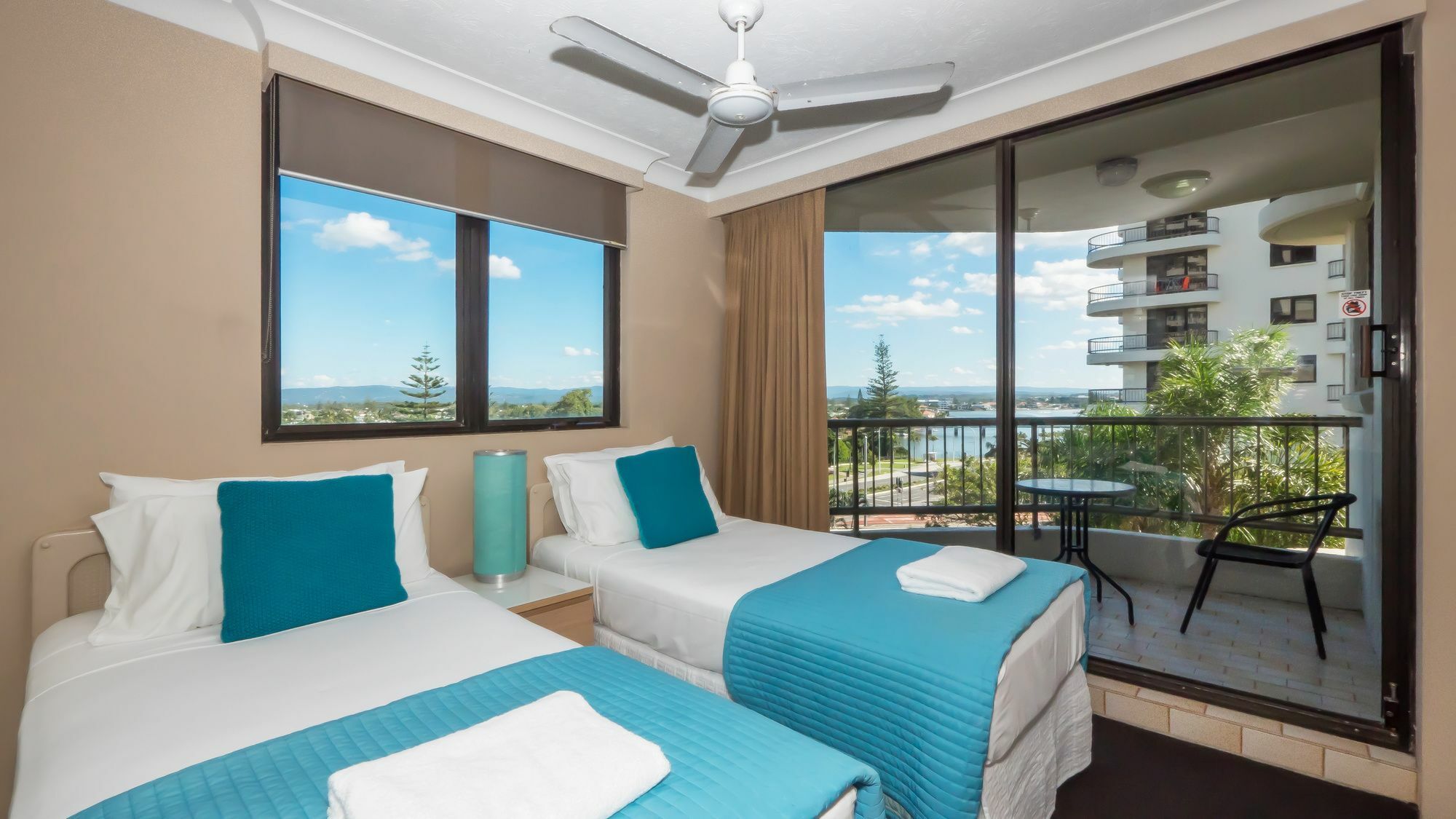 Aristocrat Apartments Gold Coast Exterior photo