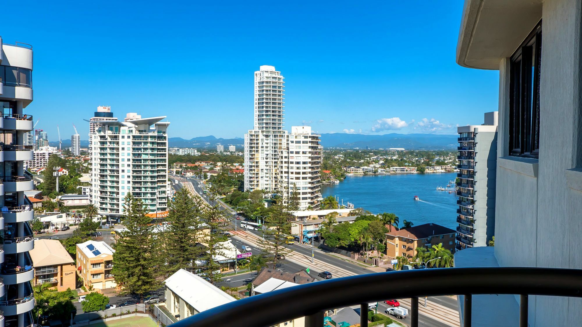 Aristocrat Apartments Gold Coast Exterior photo